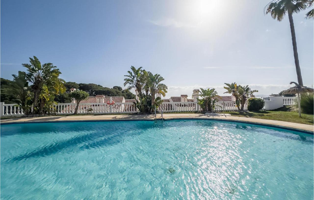 2 Bedroom Stunning In Apartamento *