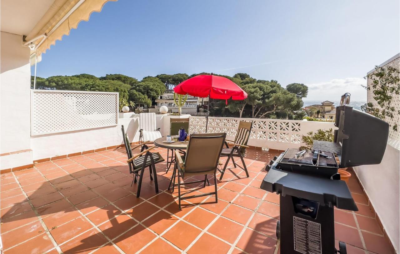 Apartamento 2 Bedroom Stunning In Benalmádena